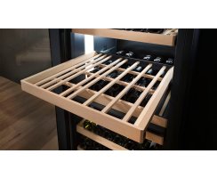 Liebherr Stand-Weintemperierschrank, WPsd 4652 Vinidor, 59,7 x 145,4 cm, 107 Flaschen, EEK: F