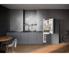 Liebherr Kühl-Gefrierkombination, ICNe 5103 Pure, mit EasyFresh und NoFrost, 253 l, EEK: E