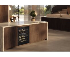Miele Unterbau-Weintemperierschrank KWTUS 7096 E  82-88 cm Nischenhöhe