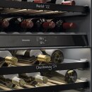 Miele Unterbau-Weintemperierschrank KWTUS 7096 E  82-88 cm Nischenhöhe