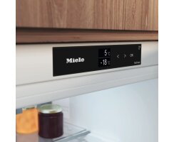 Miele Einbau-Kühl-Gefrierkombi KFN 7844 C - Nische 194 cm